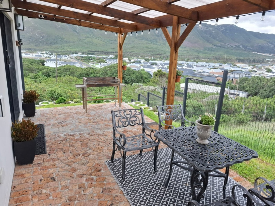 To Let 1 Bedroom Property for Rent in Vermont Western Cape